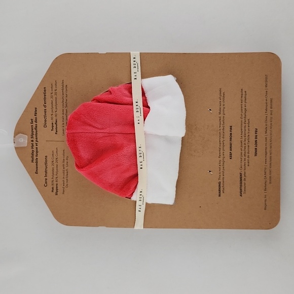 Rae Dunn Baby SANTA'S BESTIE by Magenta Holiday Hat &  Slippers Set I ❤️ Santa - Picture 6 of 8
